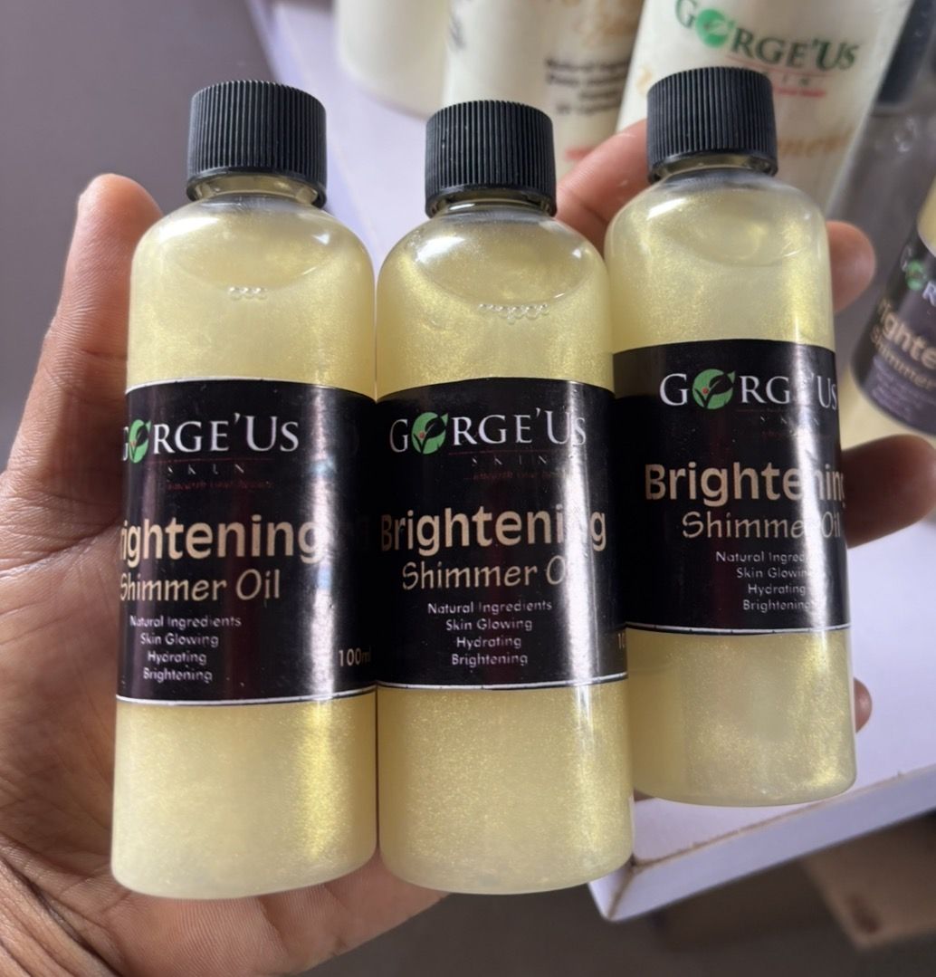 Brightening shimmer oil